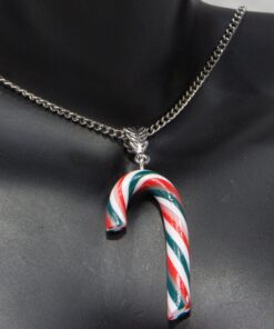 pendentif sucre d'orge aux couleurs de noël avec chaine en argent